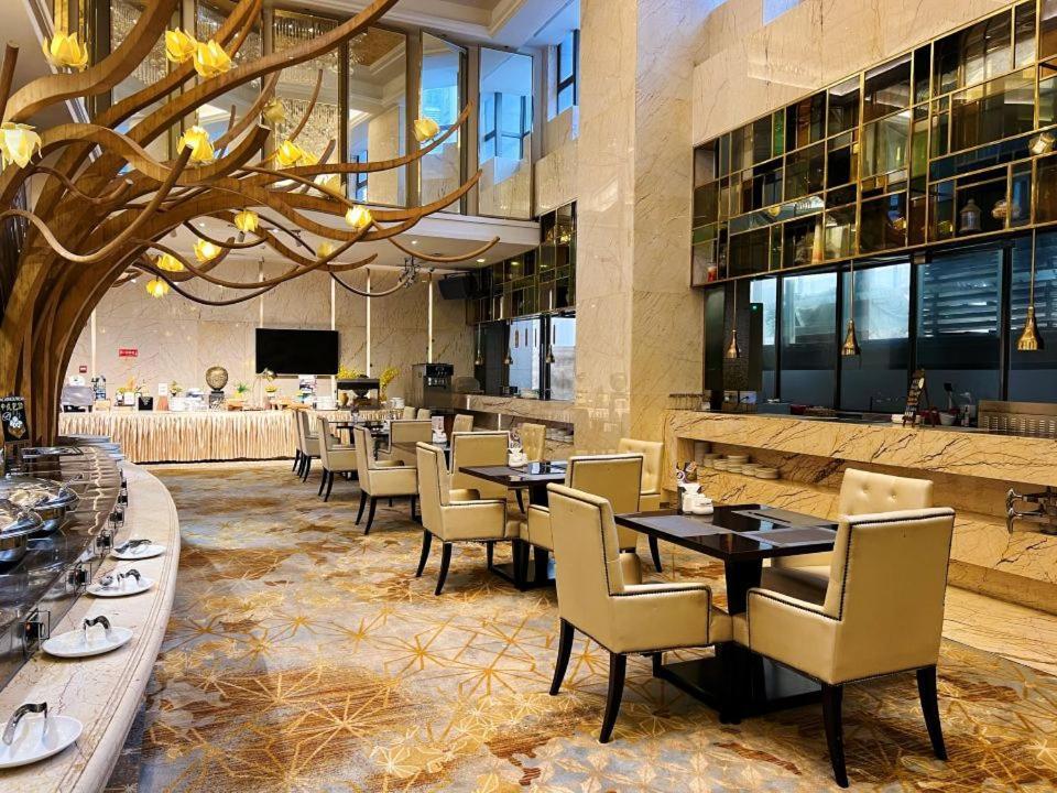 Menshine Gloria Plaza Hotel Шаньтоу Екстер'єр фото