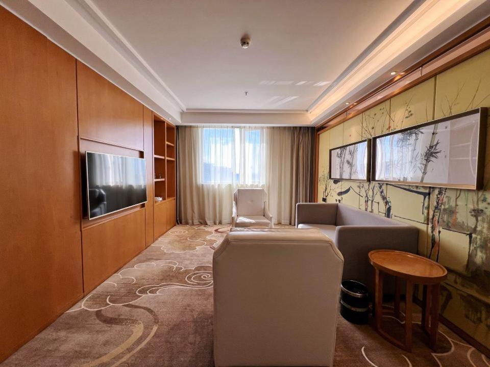 Menshine Gloria Plaza Hotel Шаньтоу Екстер'єр фото
