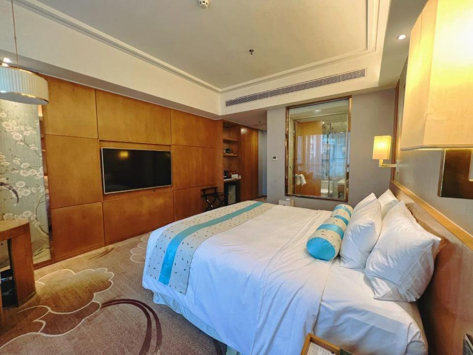 Menshine Gloria Plaza Hotel Шаньтоу Екстер'єр фото