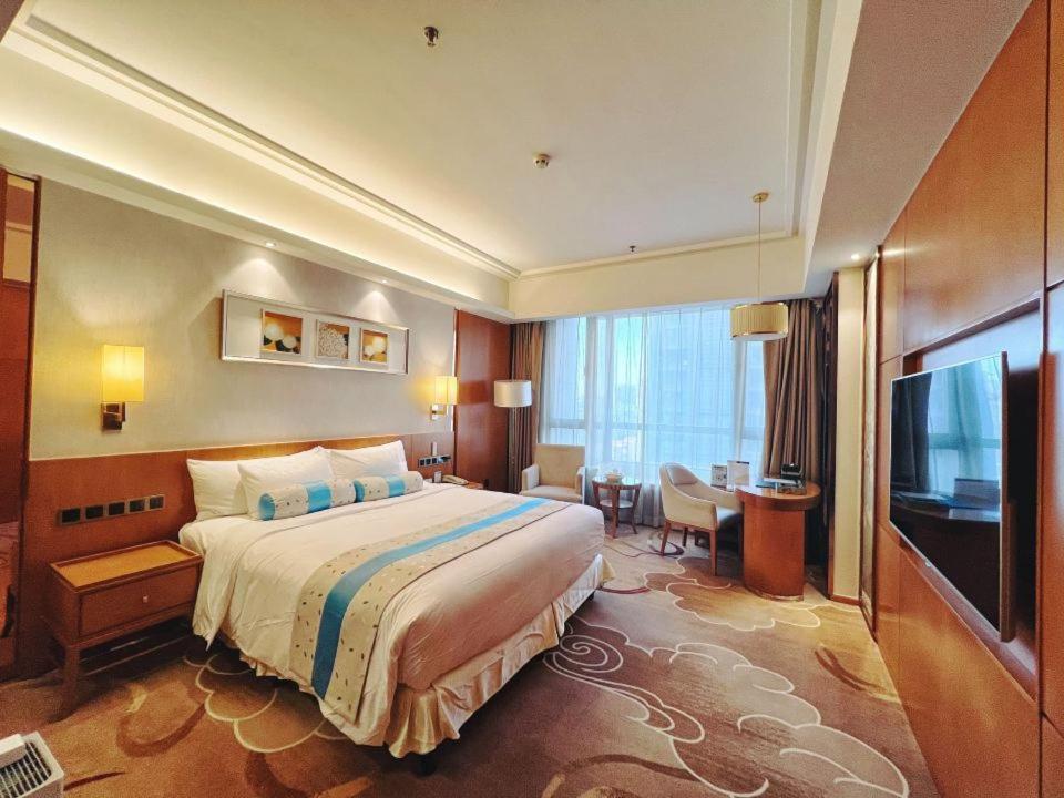 Menshine Gloria Plaza Hotel Шаньтоу Екстер'єр фото