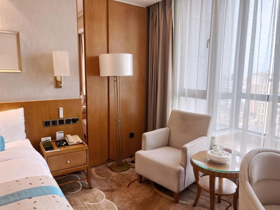 Menshine Gloria Plaza Hotel Шаньтоу Екстер'єр фото
